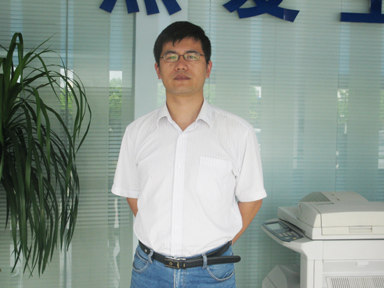 许张-1.jpg